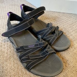 Women’s Teva Sandals